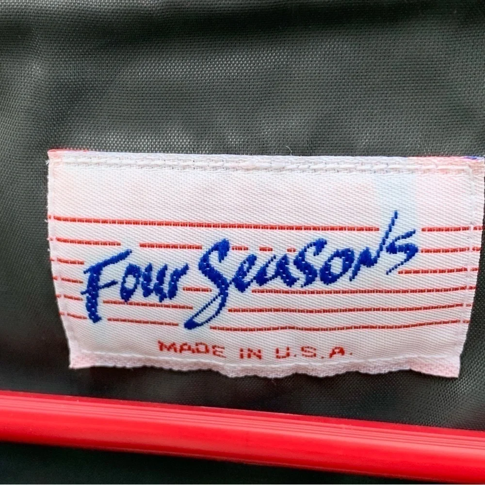 Vintage Red Dog Racing Windbreaker Jacket Four Seasons Made in USA Men’s XL